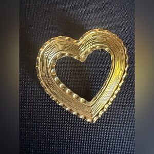 Vintage Gold Tone Hollow Textured Heart Brooch